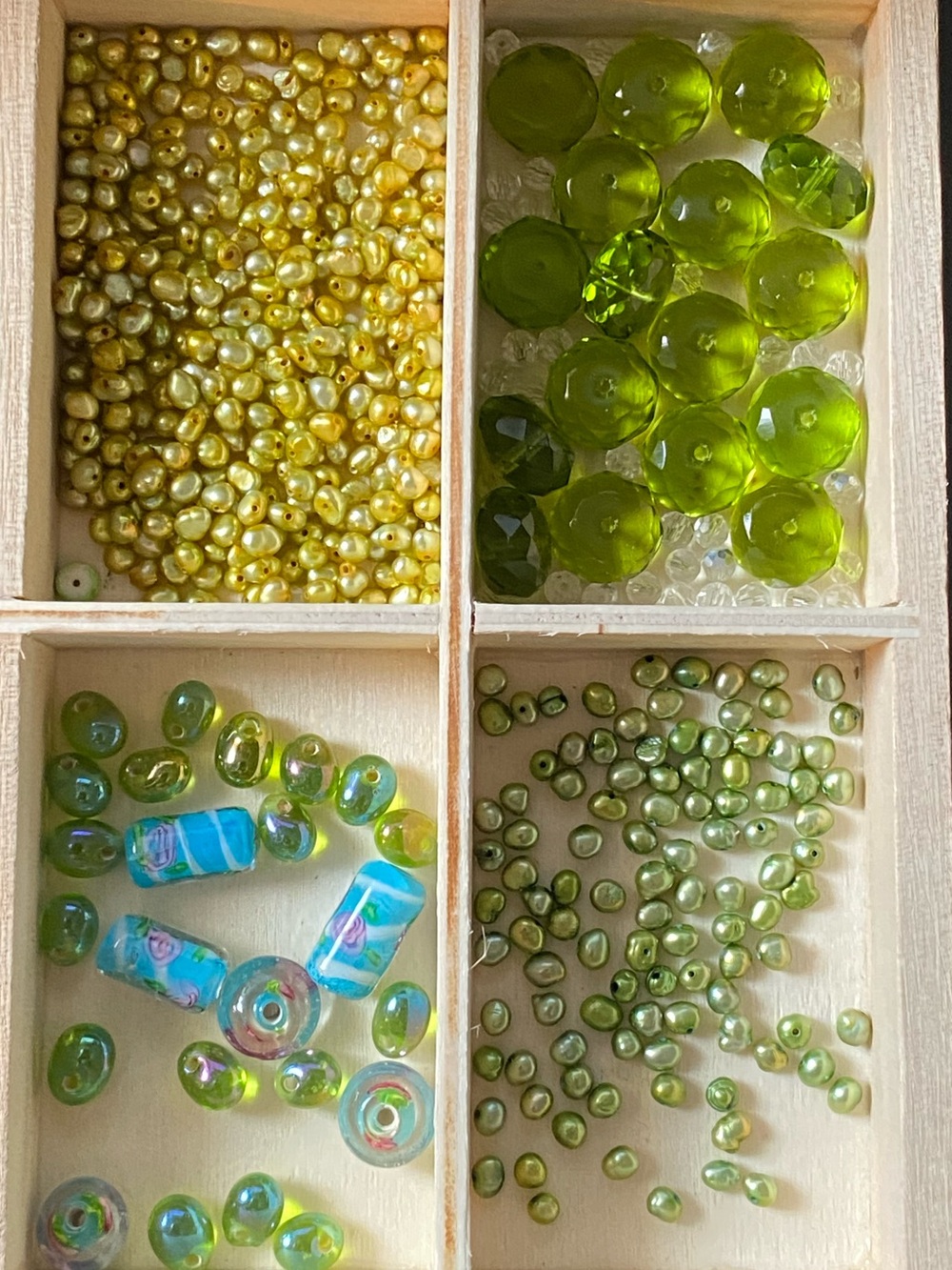 Assorted Beads Freshwater Pearl Seed Beads Shell Beads & Glass Beads - Picture 3 of 15